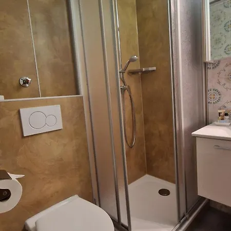 בית הארחה Gaestehaus Meng 3*