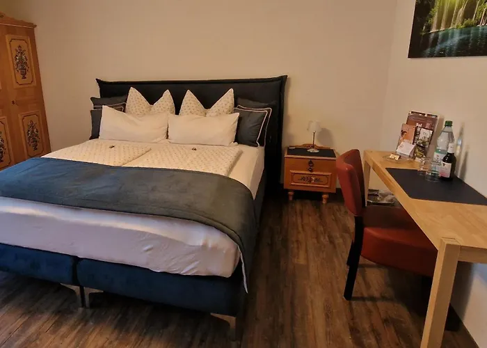 ゲストハウス ガストハウス メン バート・クロツィンゲン